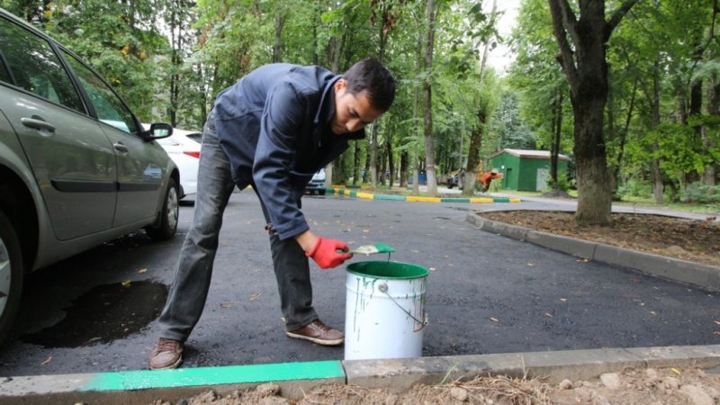 За год в Рузском округе обустроили более 200 парковочных мест