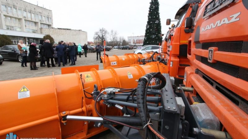 Коммунальная техника к работе в зимний период готова