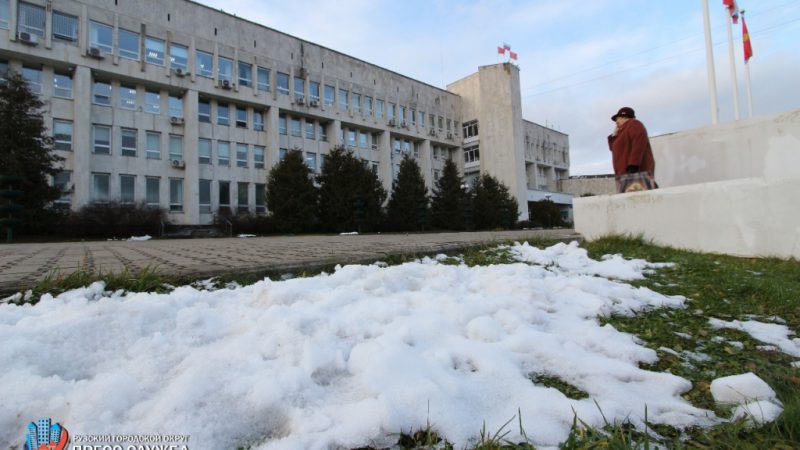 Глава Рузского городского округа призвал жителей сообщать о неубранном снеге