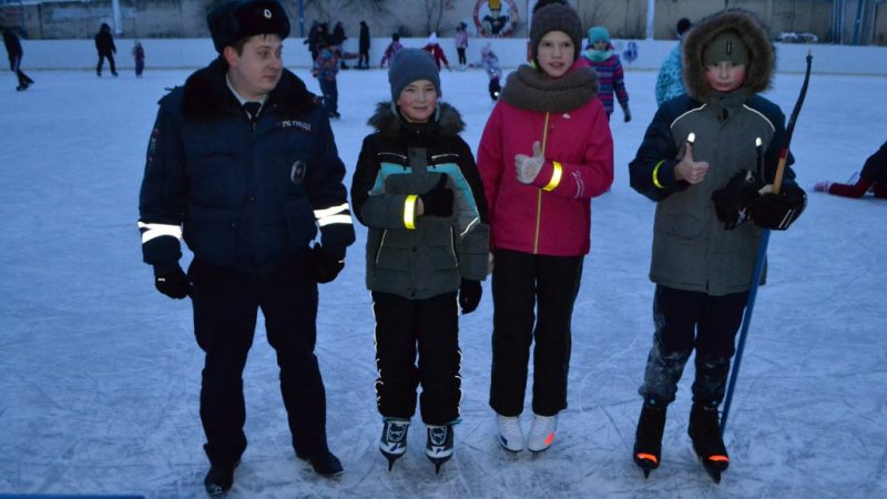 Полицейские провели урок дорожной безопасности на катке