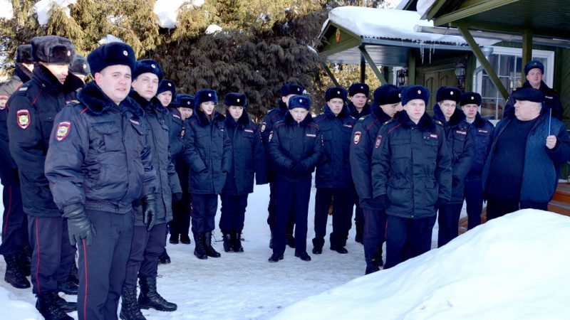 Урок мужества для будущих стражей порядка провели сотрудники полиции