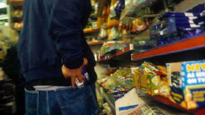 Из сетевого магазина в Тучково украли продукты