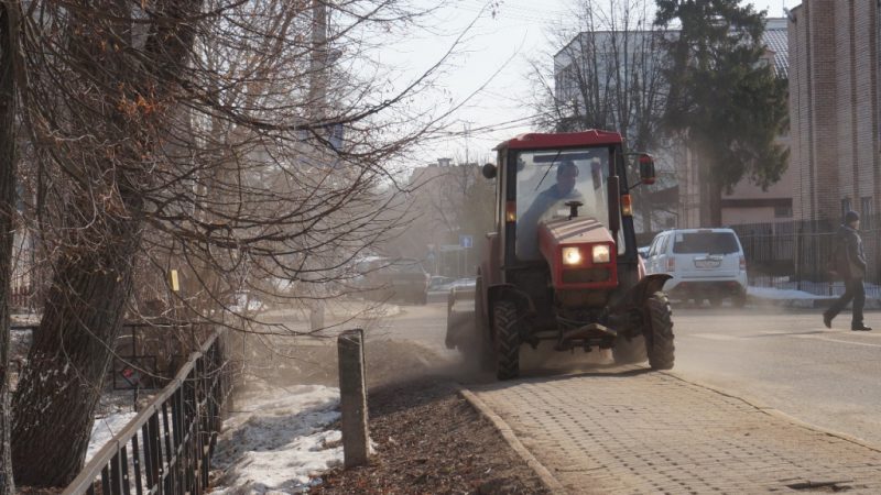 В Рузском округе началась работы по уборке дорог после зимы