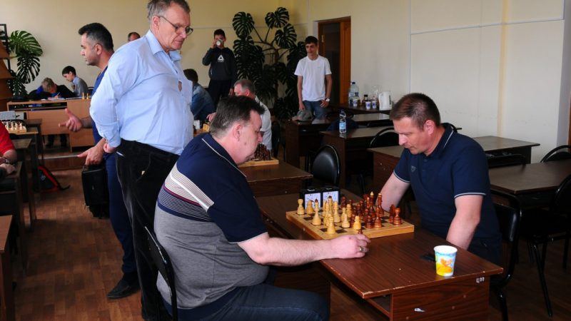 В Чемпионском шахматном Турнире приняли участие 12 шахматистов