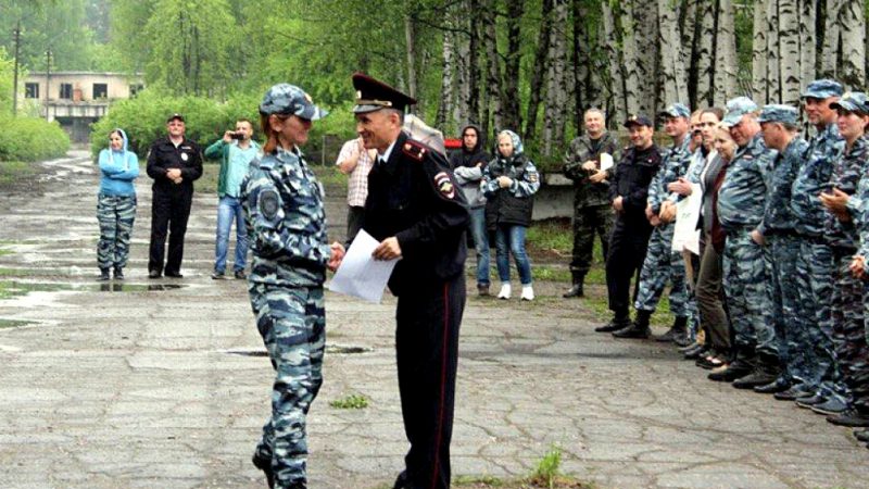 Сотрудники кинологической службы ГУ МВД привезли награды с областных соревнований