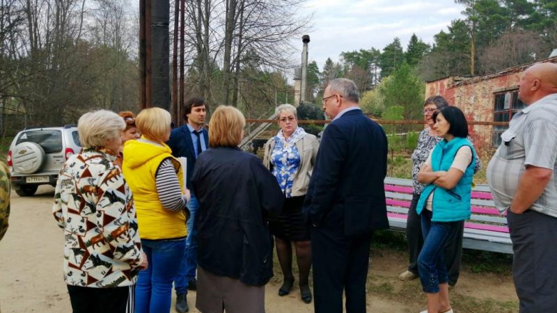 Депутаты Рузского округа от партии «Единая Россия» провели встречу с жителями деревни Костино