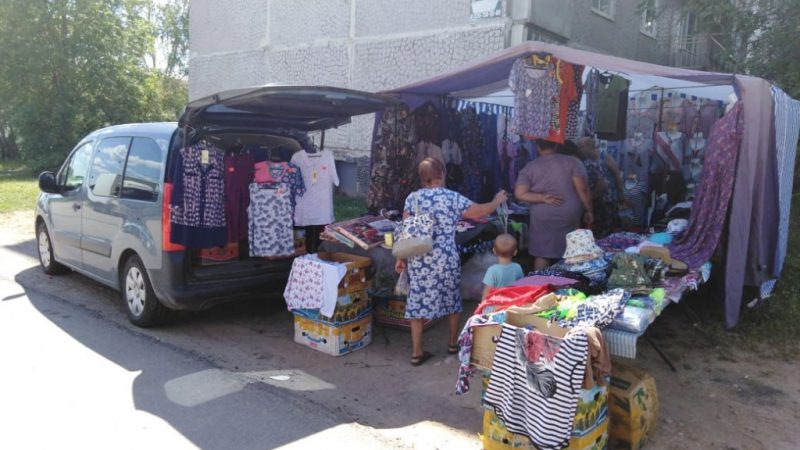 Предприниматели незаконно торговали в Никольском