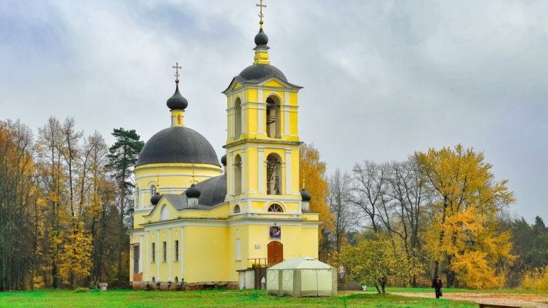 Престольный праздник и архиерейское богослужение в День памяти святых первоверховных апостолов Петра и Павла