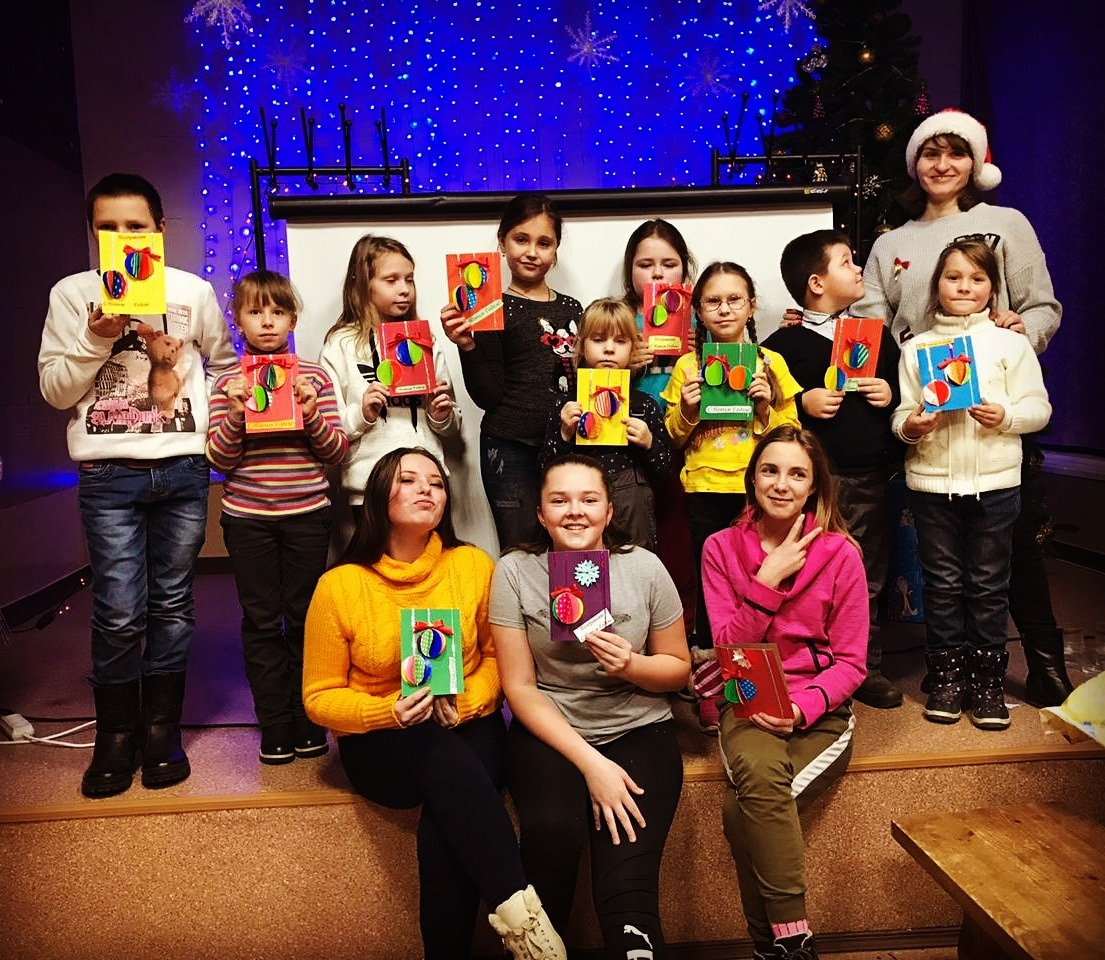 В Лыщиковском сельском клубе работают «Творческие мастерские Деда ...