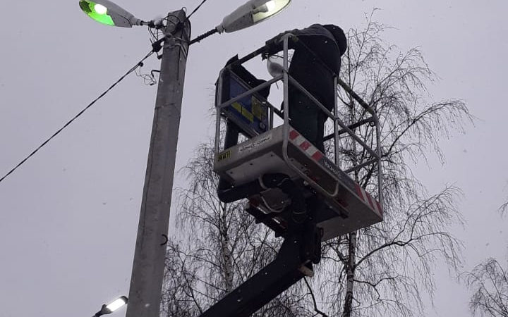 В Рузском округе приводят в порядок светильники