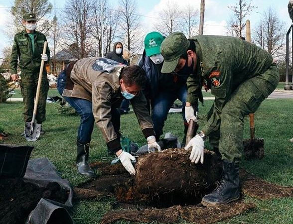 На территории музейного комплекса в Петрищево появился «Сад памяти»