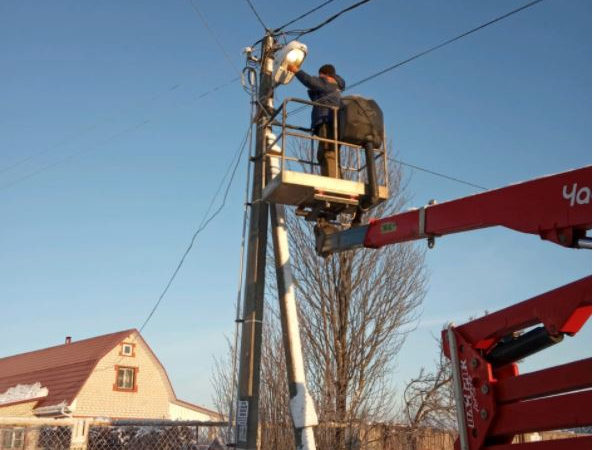 В Рузском округе ремонтируют фонари