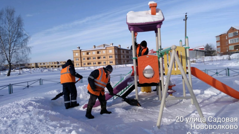 Чтоб детские площадки были в порядке
