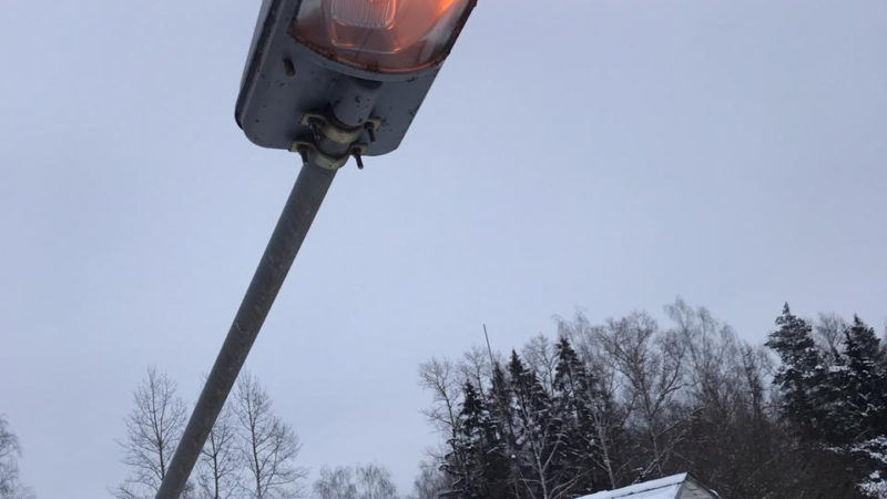 В Рузском округе меняют лампы в светильниках