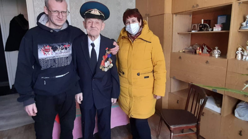 Жителю Рузского округа вручили подарки к юбилею