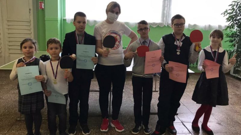 В Орешках прошли теннисные бои