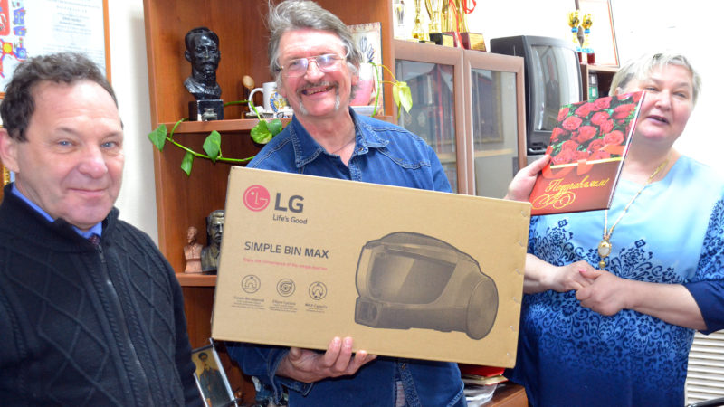 Рузские полицейские поздравили коллегу-ветерана с юбилеем