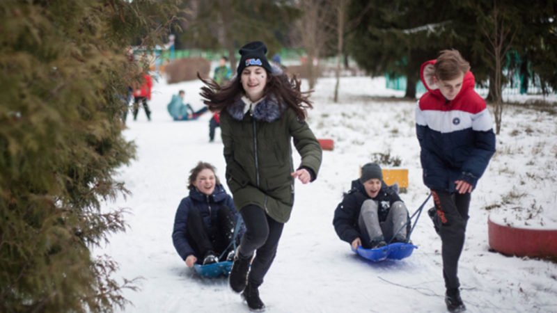 Юные ружане отдыхают в оздоровительных лагерях