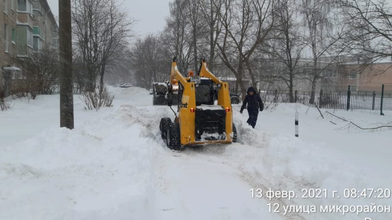 Все техника и уборщики задействованы на уборке снега