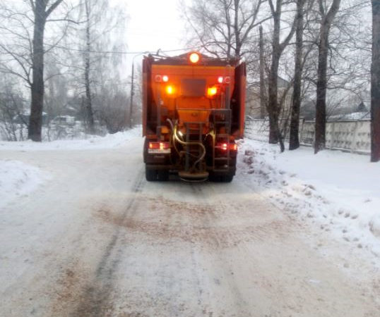 В Рузском округе чистят дороги и общественные территории