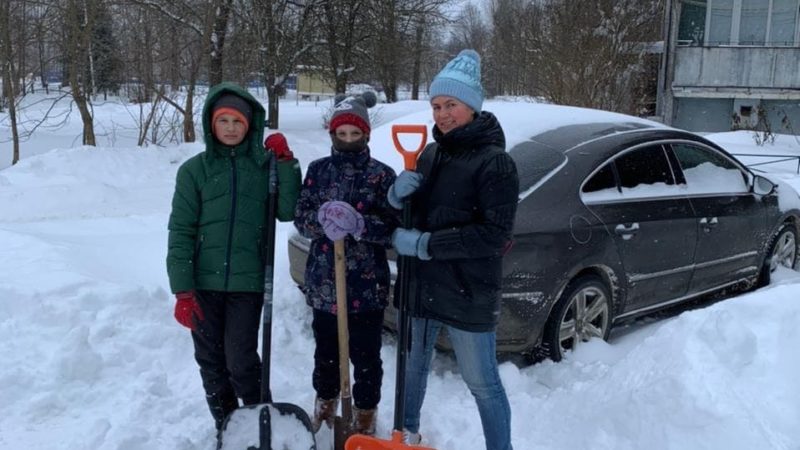 Присоединяйтесь к акции «Дружные соседи — чистый двор»