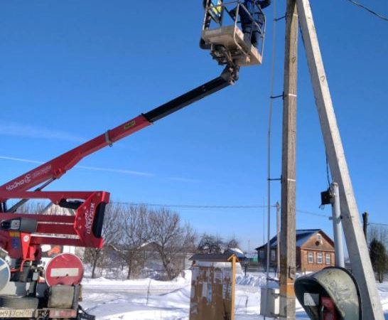 В Рузском округе меняют лампы в светильниках