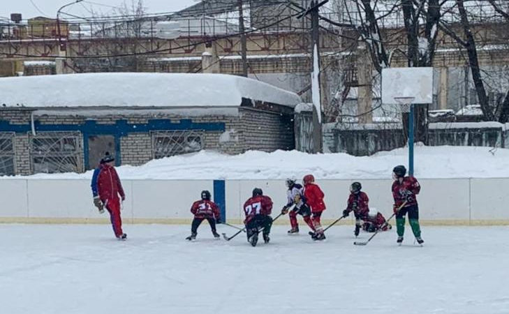 Тучковцы лучше всех играют в хоккей