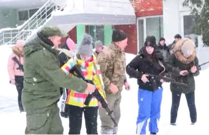 Рузские юнармейцы учились стрелять