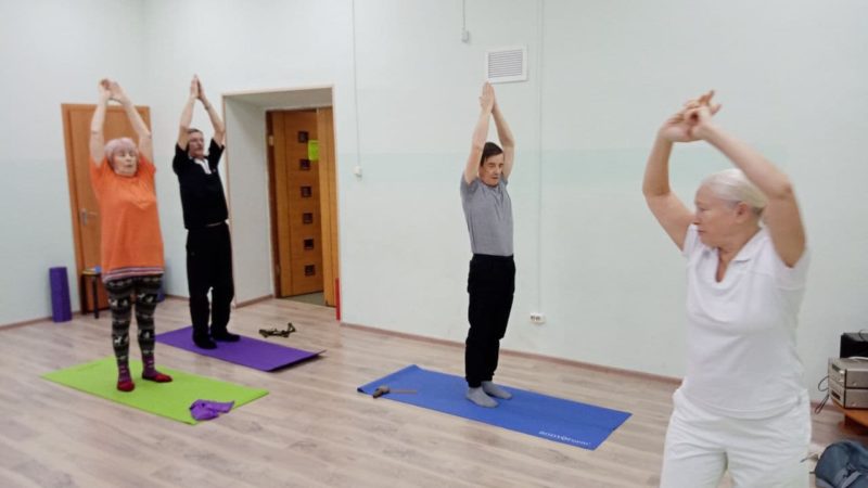 Ружан приглашают заниматься йогой