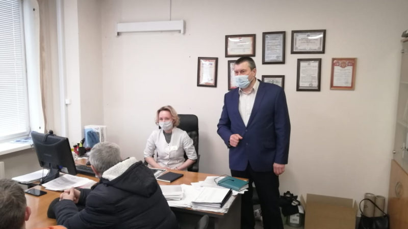 Сотрудникам НПО «Слава» рассказали про вакцинацию от ковид-19