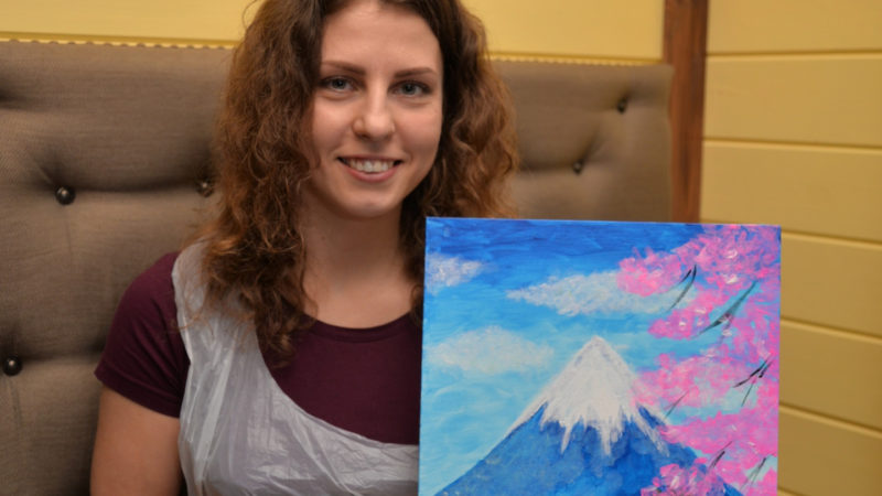 В Дороховской библиотеке прошел мастер-класс по рисованию