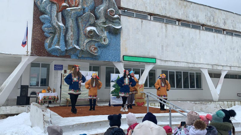 Космодемьянцы встречали весну