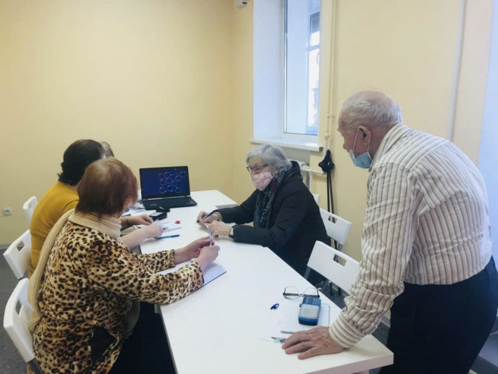 В тучковском клубе «Активное долголетие» работают курсы компьютерной ...