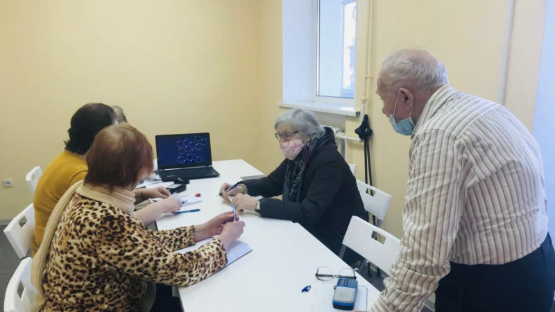 В тучковском клубе «Активное долголетие» работают курсы компьютерной грамотности