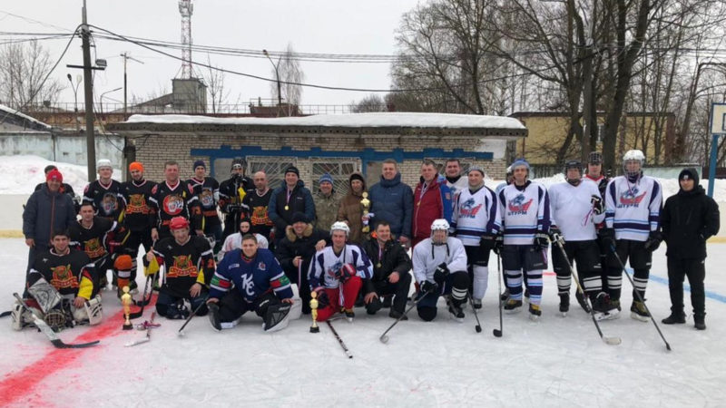 Команда «ДримТим» победила в турнире по хоккею