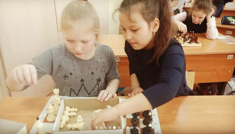 Дороховчане сражаются на черно-белых клетках