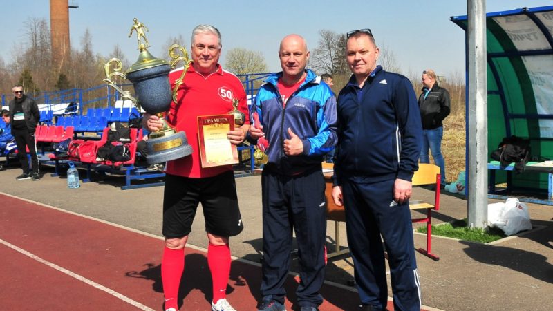 Ветераны провели турнир памяти Николая Колгина