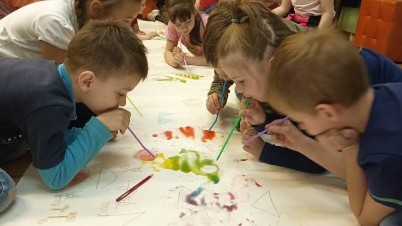 В Рузе малышам рассказали о жанрах изобразительного искусства