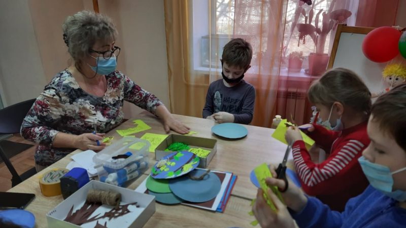 Юные тучковцы изготовили панно