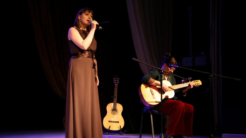 Ружане приняли участие в апрельской прогулке с гитарой