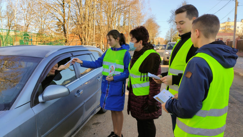 Родителям-водителям напомнили о правилах перевозки детей