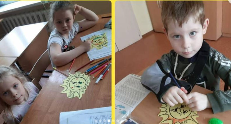 Юные дороховчане мастерили солнышко