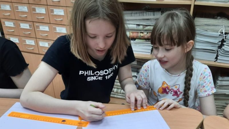 Тучковцы мастерят весенние поделки