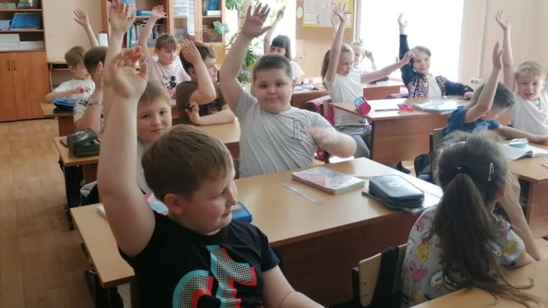 В тучковской школе проходят веселые уроки