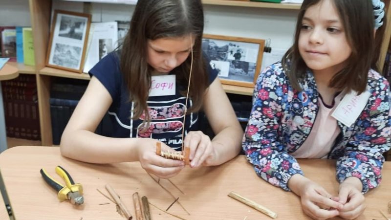 В Тучково прошел мастер-класс по лозоплетению