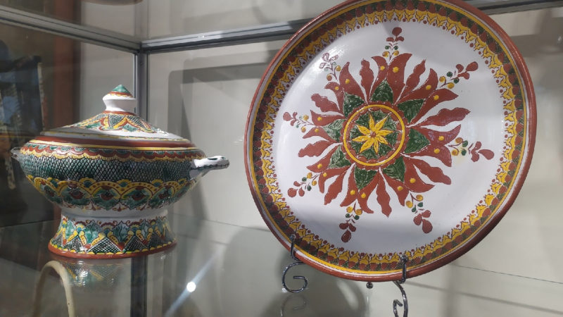 Ружан приглашают на выставку керамики