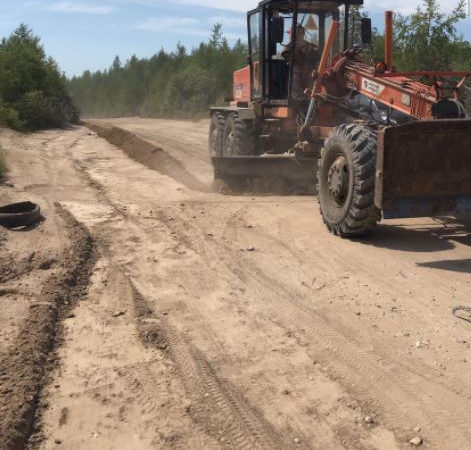 В Рузском округе грейдируют и профилируют дороги