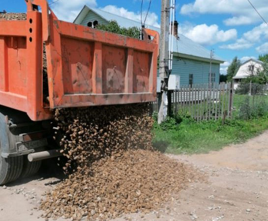 В Рузском округе отсыпают дороги