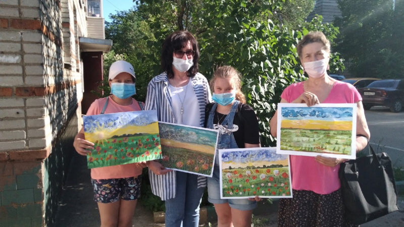 Тучковцы рисовали летнее настроение
