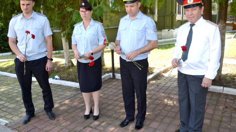 Полицейские в Рузе почтили память замученных фашистами земляков